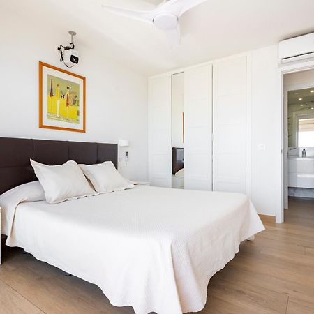 BEACHFRONT -- NEW LUXURY Apartment -- 1ª Linea Playa -- CENTRO de Fuengirola -- Private PARKING -- Panoramic Sea Views Exterior foto