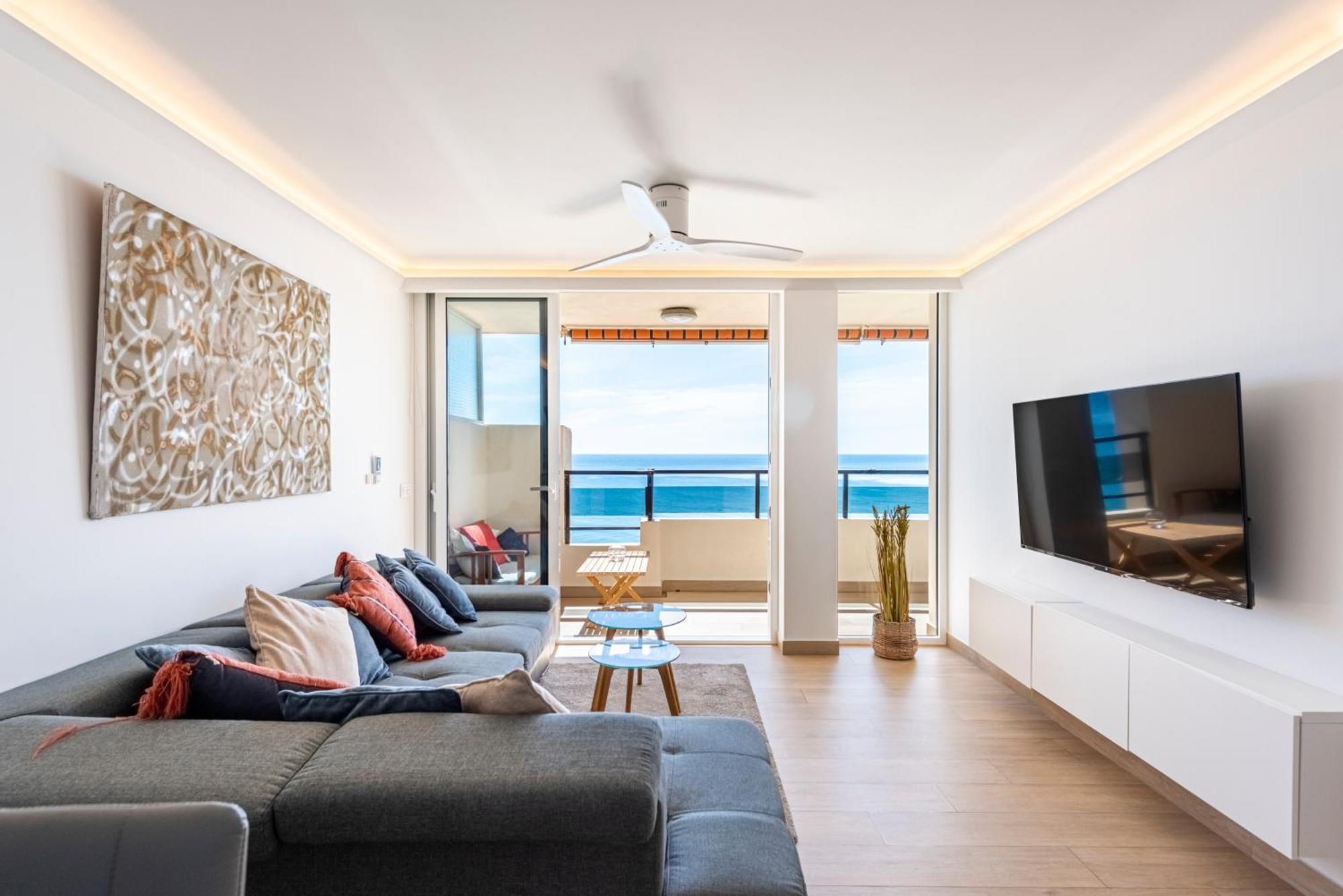 BEACHFRONT -- NEW LUXURY Apartment -- 1ª Linea Playa -- CENTRO de Fuengirola -- Private PARKING -- Panoramic Sea Views Exterior foto